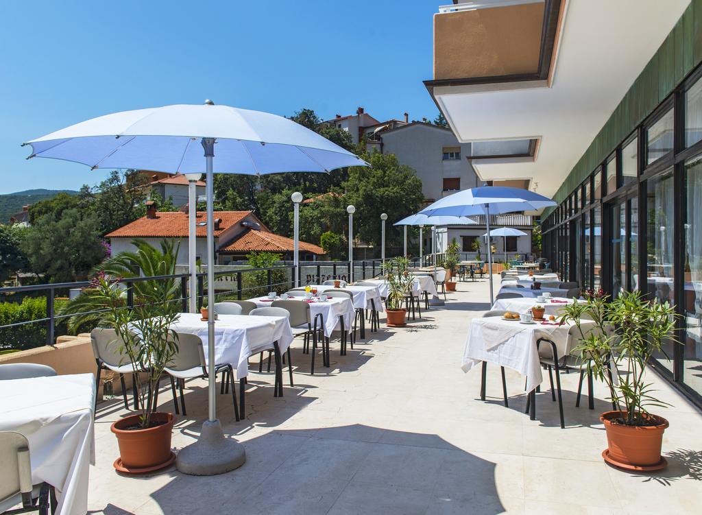 Hotel Amfora Rabac Eksteriør billede