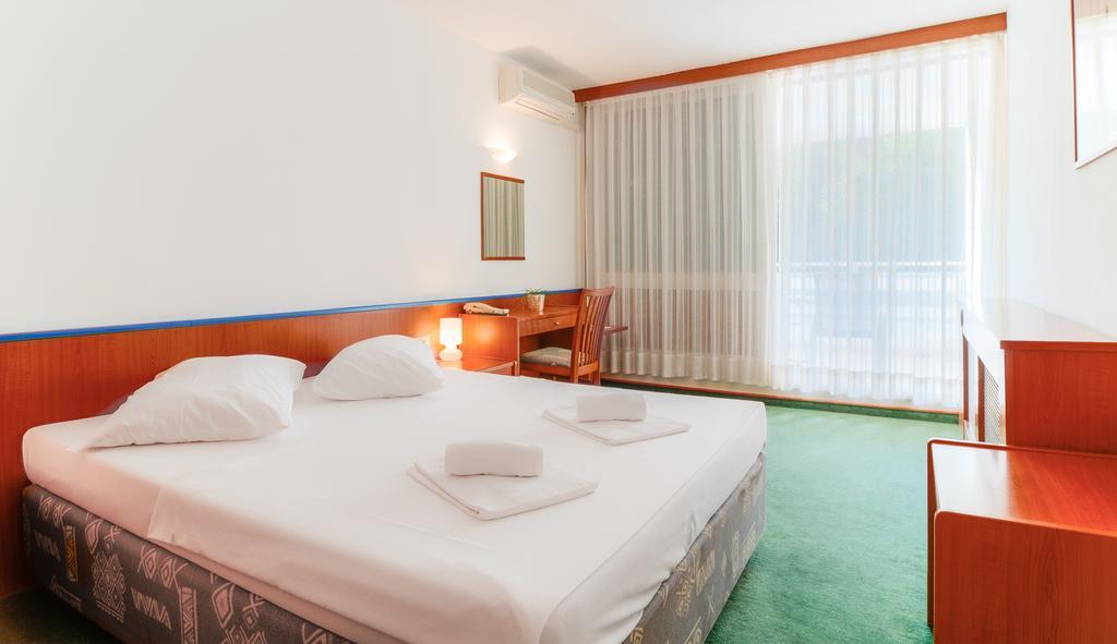 Hotel Amfora Rabac Eksteriør billede