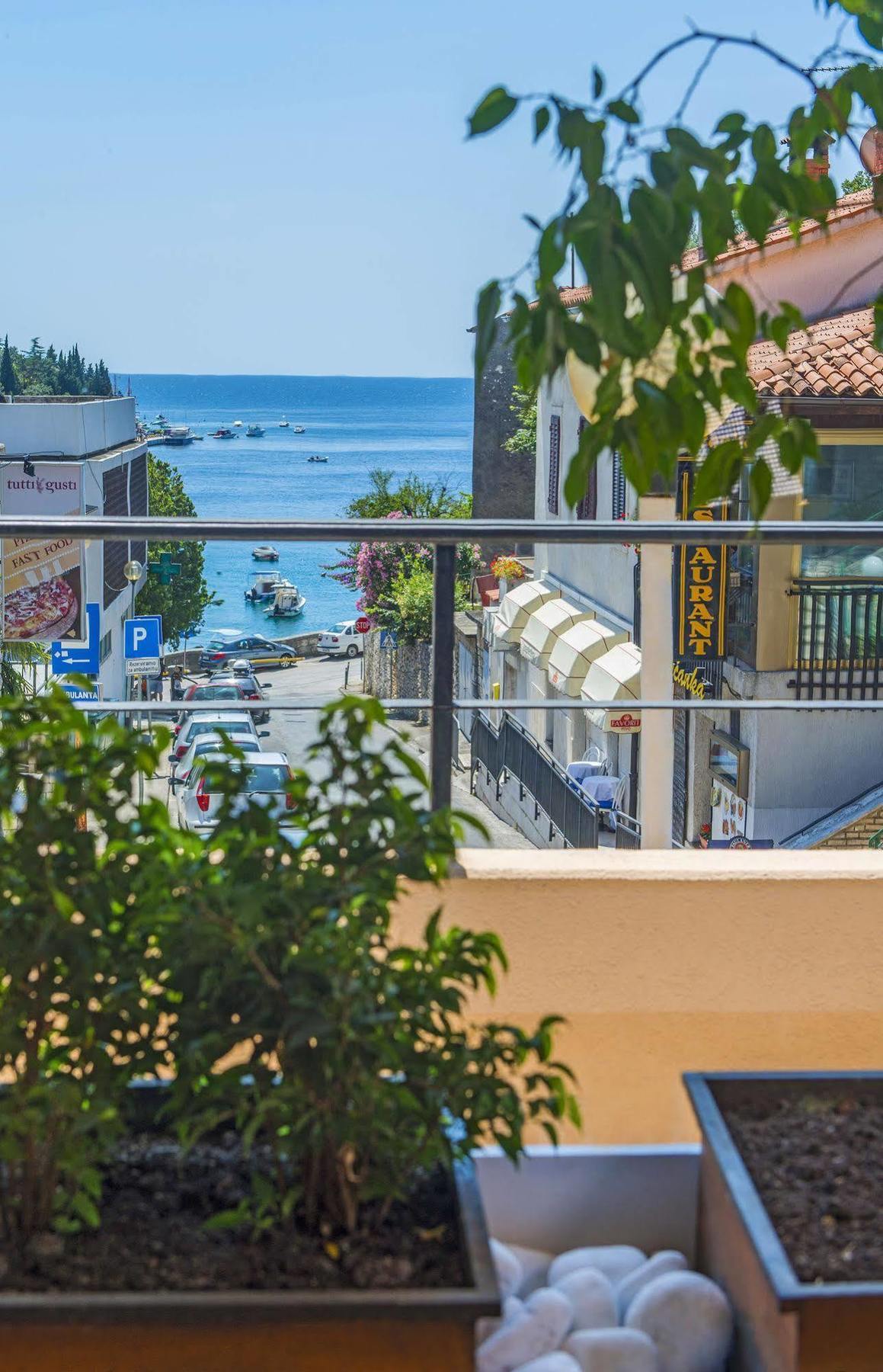 Hotel Amfora Rabac Eksteriør billede