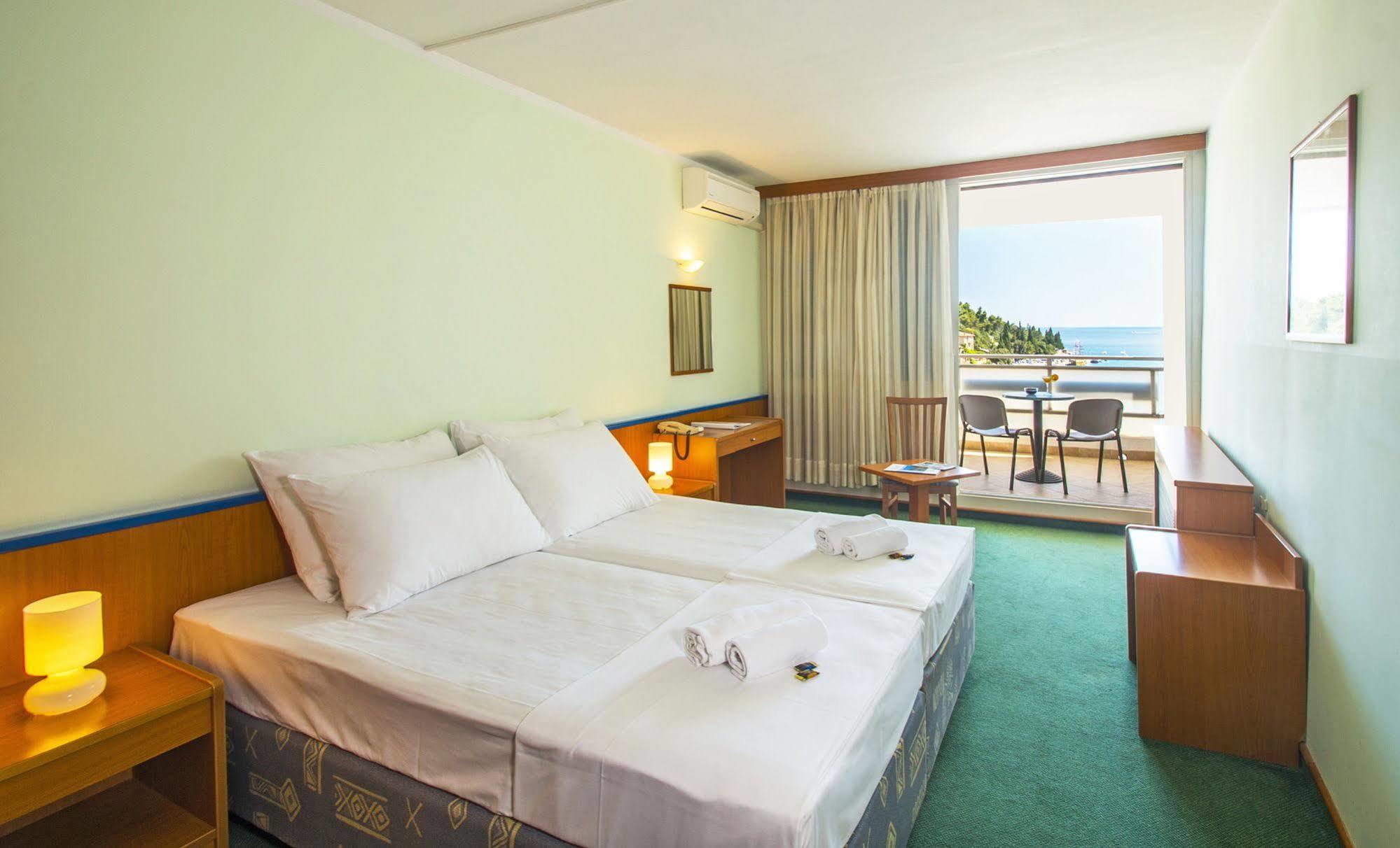 Hotel Amfora Rabac Eksteriør billede