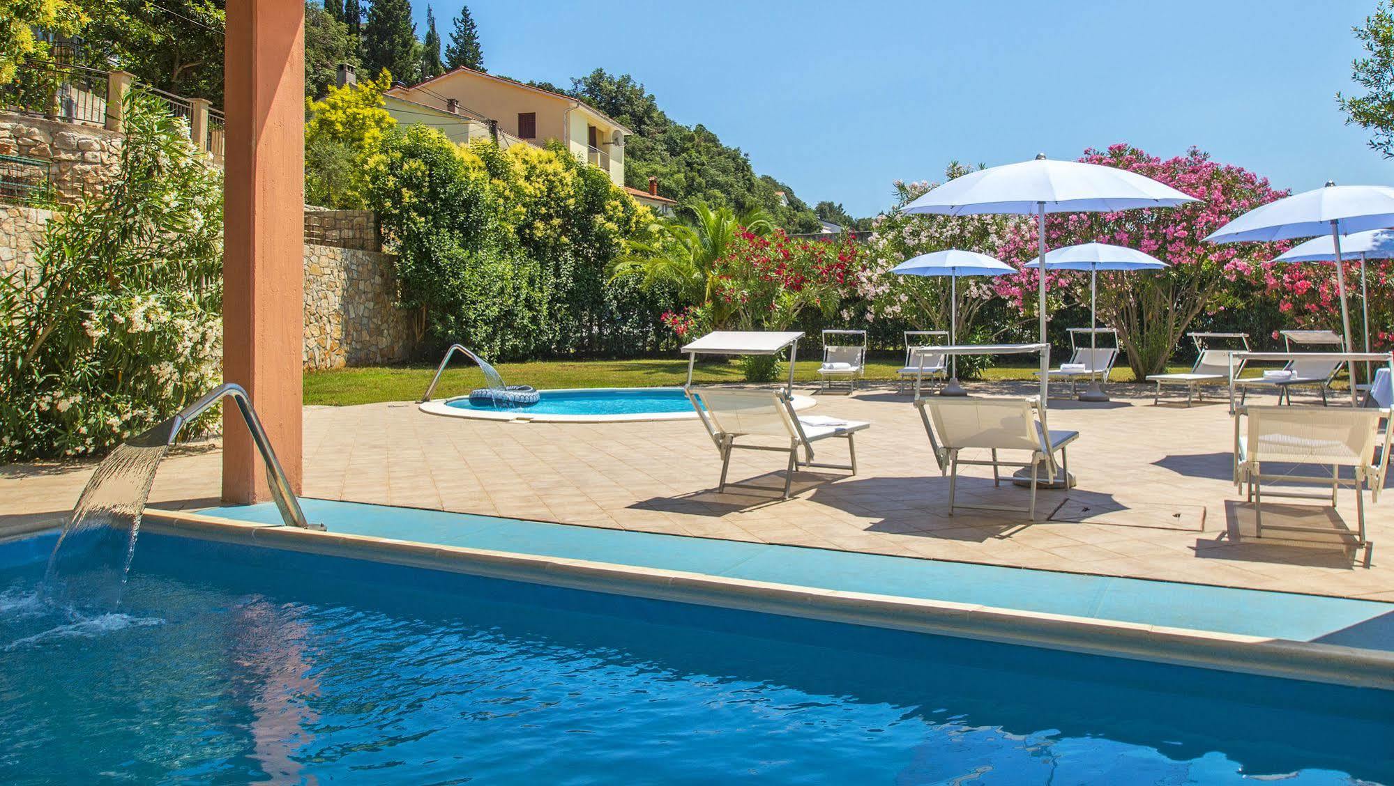 Hotel Amfora Rabac Eksteriør billede